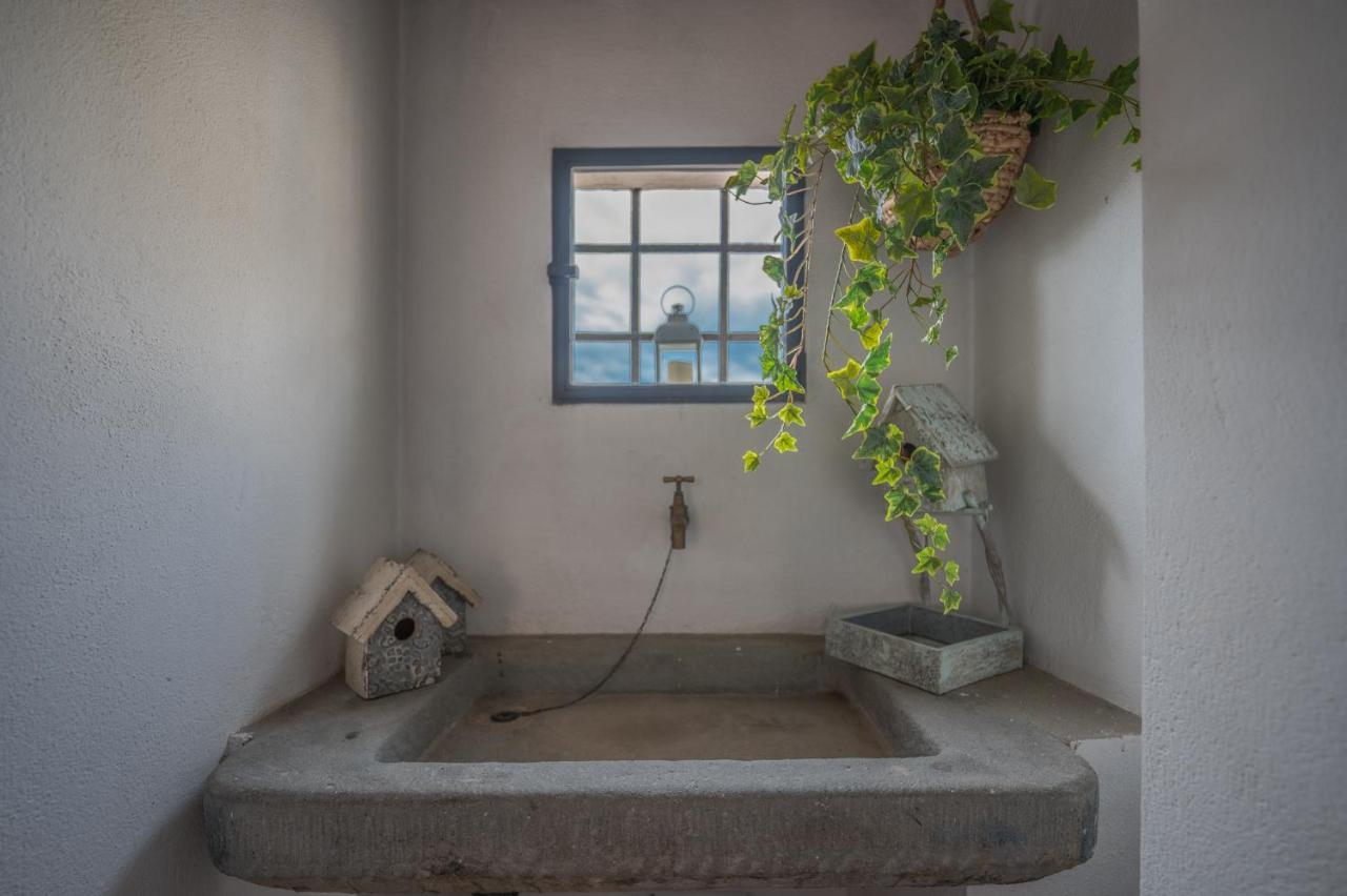 Via Lamberti, 3 - Florence Charming Apartments - Charming And Historic 5Th-Floor Attic Apartment With Elevator In A Building At The Heart Of Vibrant Florence, Just A 2-Minute Walk From All Attractions Bagian luar foto